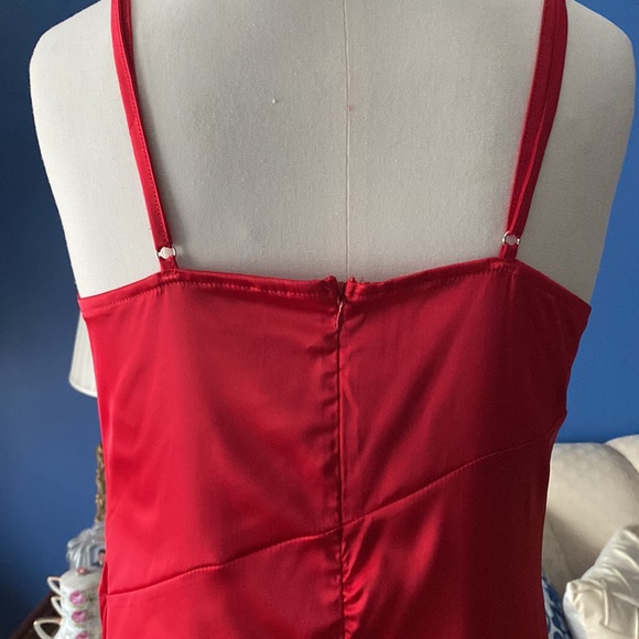 ❤️🤍💙 Red Bias cut slip dress - Picture 4 of 7